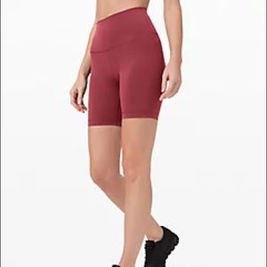 Lululemon Wunder Train shorts (size 6)